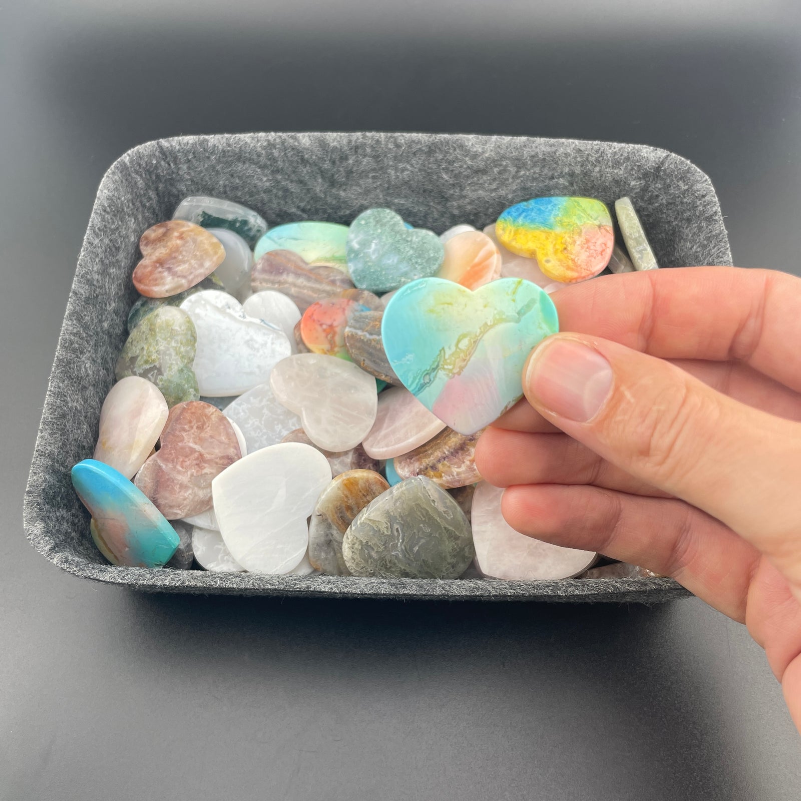 Essentials Starter Pack – 100 Hearts + Cards + Gift Bags & Display