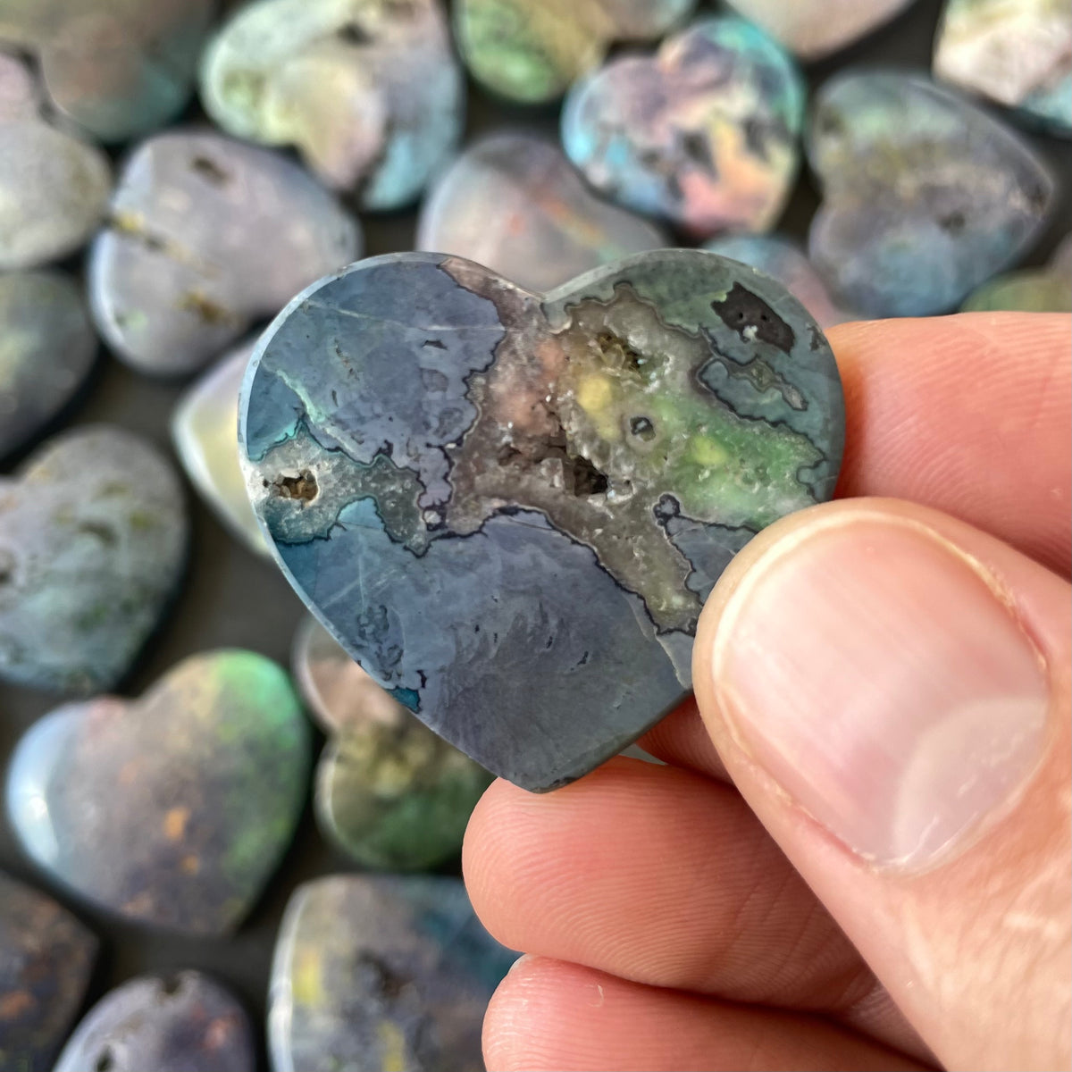 Purple-dyed White Lace Agate