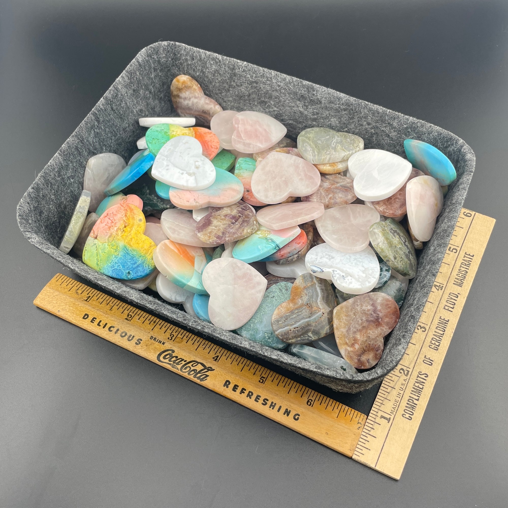 Essentials Starter Pack – 100 Hearts + Cards + Gift Bags & Display